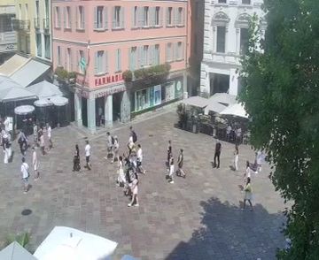 Lugano: Piazza Riforma