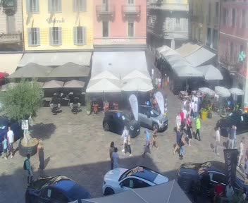 Lugano: Piazza Riforma