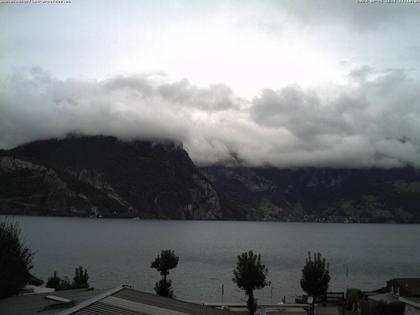 Flüelen: Windsurfing Center am Urnersee