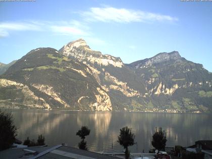 Flüelen: Windsurfing Center am Urnersee