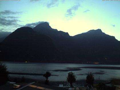 Flüelen: Windsurfing Center am Urnersee