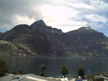 Flüelen: Windsurfing Center am Urnersee