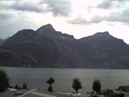 Flüelen: Windsurfing Center am Urnersee