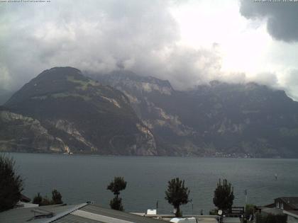 Flüelen: Windsurfing Center am Urnersee