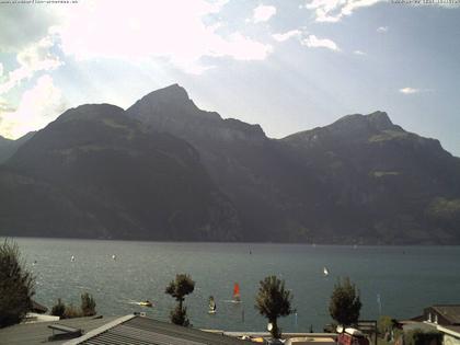 Flüelen: Windsurfing Center am Urnersee