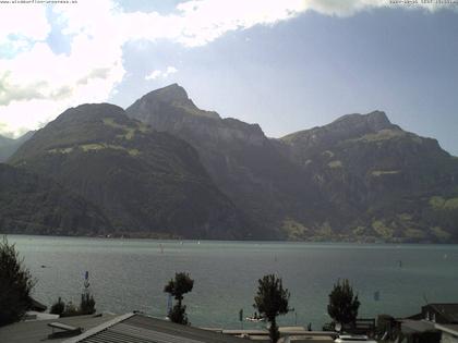 Flüelen: Windsurfing Center am Urnersee