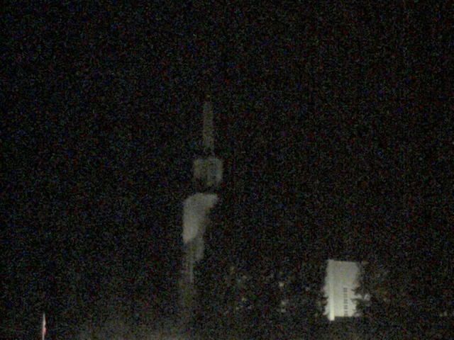 Zollikofen: Mormon Temple - Bern, Schweiz (view out of the Computer-Helpcenter Shop-Windows)