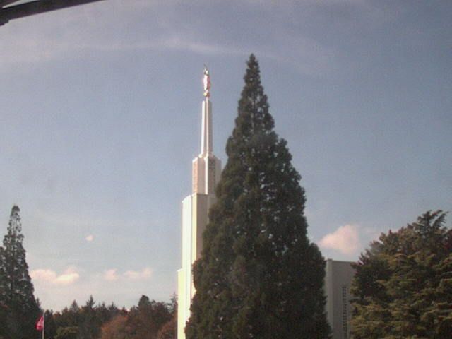 Zollikofen: Mormon Temple - view out of the Computer-Helpcenter Shop-Windows