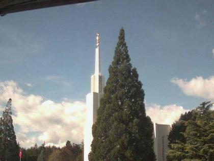 Zollikofen: Mormon Temple - view out of the Computer-Helpcenter Shop-Windows