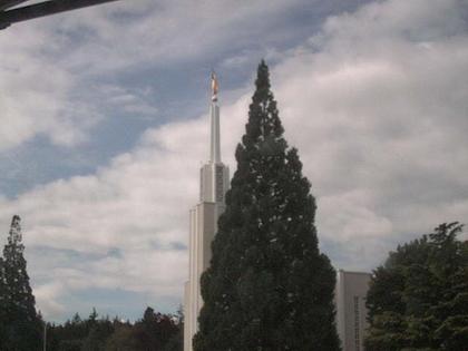 Zollikofen: Mormon Temple - view out of the Computer-Helpcenter Shop-Windows