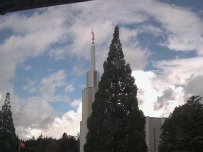 Zollikofen: Mormon Temple - view out of the Computer-Helpcenter Shop-Windows