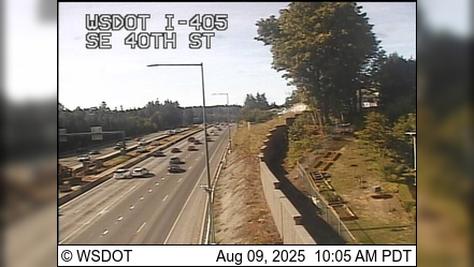 Traffic Cam Newport: I-405 at MP 10.6: SE 40th St