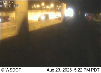 Traffic Cam Seattle: I-5 at MP 165.8: Union St Express Lanes