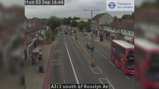 Traffic Cam London: A312 south of Rosslyn Av