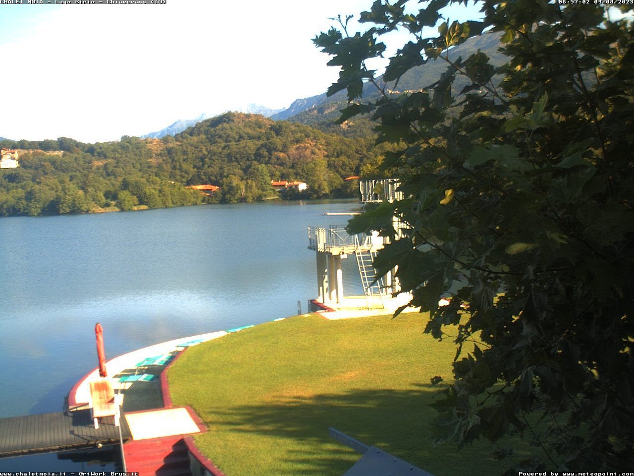 Traffic Cam Chiaverano: Chalet _ Moia