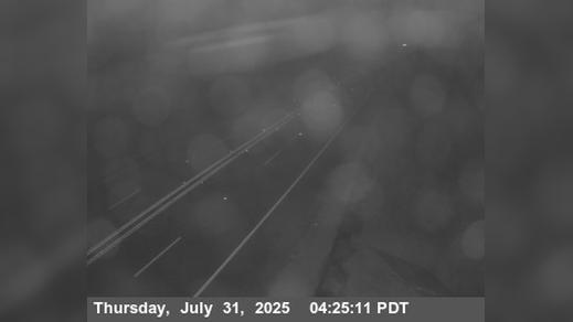 Traffic Cam Piercy › South: US-101 : South of SR 271 - Looking South (C030)