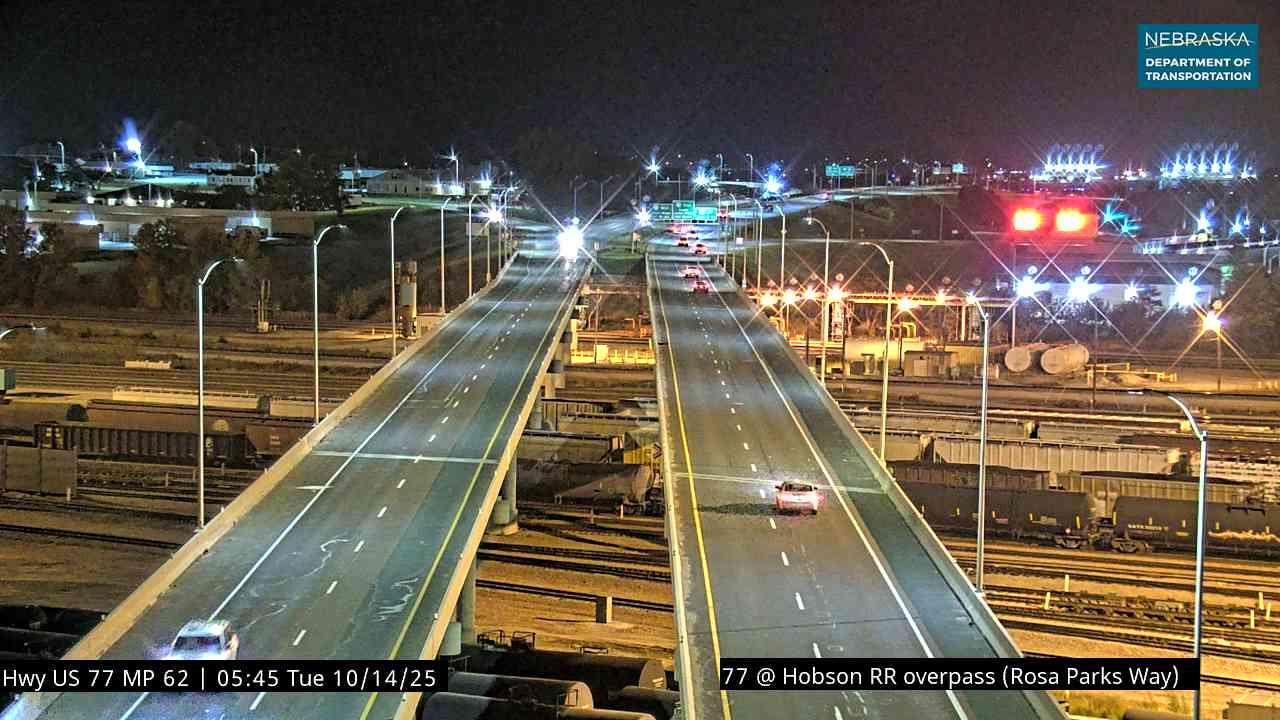 Traffic Cam Haymarket › North: US 77: Lincoln BNSF Railyard: looking north