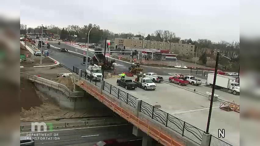 Traffic Cam Bloomington: I-494 EB @ Portland Ave