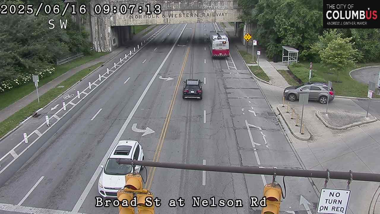 Traffic Cam Columbus: City of - Broad St at Nelson Rd