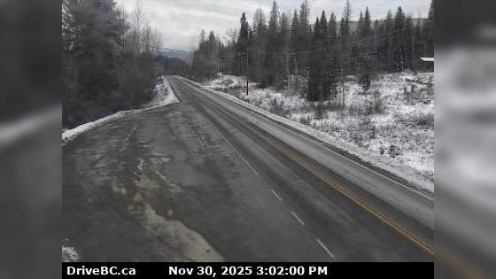 Traffic Cam Area B › West: Hwy 3, near Goatfell, about 9 km northwest of Yahk, looking west
