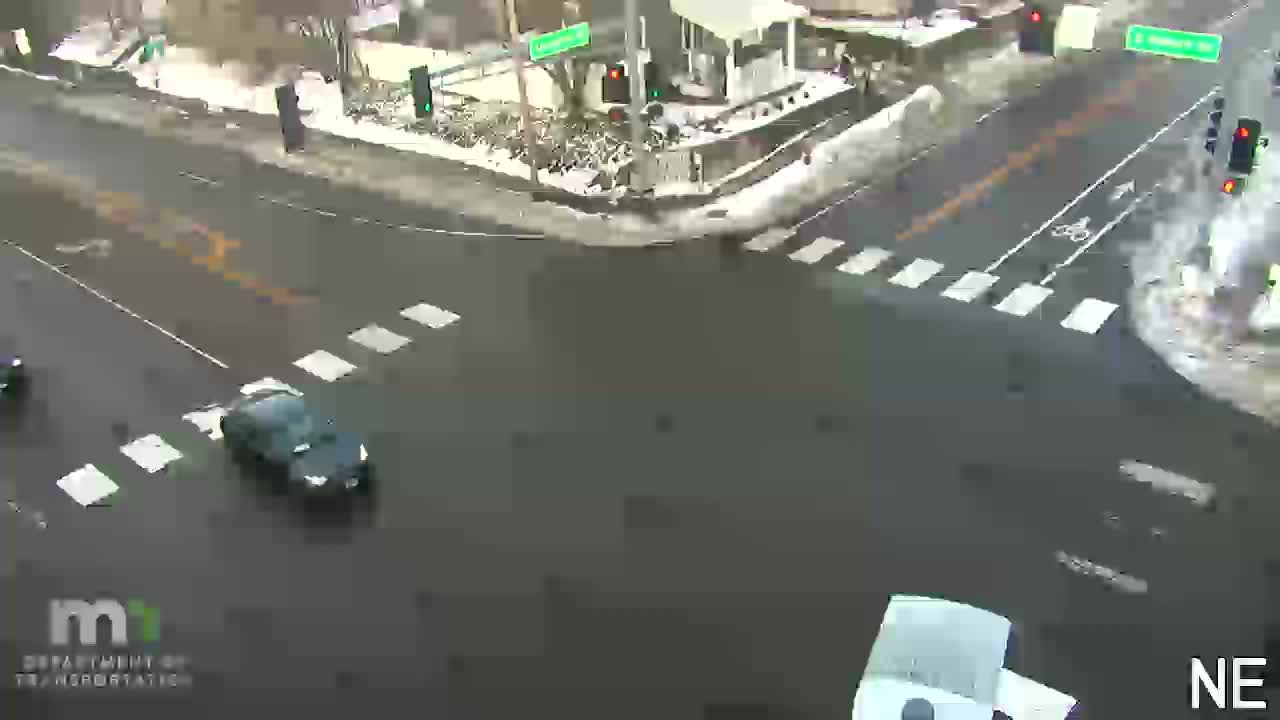 Traffic Cam West St. Paul: Robert St SB @ Annapolis St
