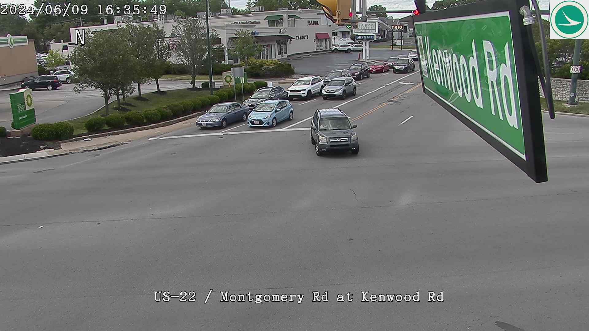 Traffic Cam Harewood Acres: US-22/Montgomery Rd at Kenwood Rd