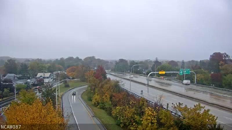 Traffic Cam Woodcrest Court: SR 141 @ KIRKWOOD HIGHWAY