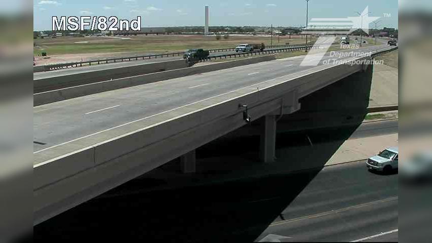 Traffic Cam Wolfforth › West: Marsha Sharp Fwy @ 82nd