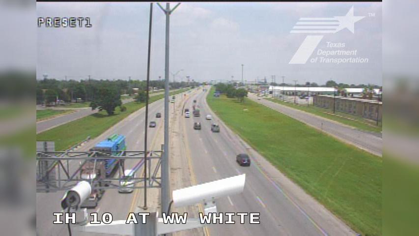 Traffic Cam San Antonio › East: IH 10 at WW White