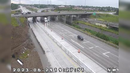 Traffic Cam Indianapolis: US 31: 1-465-002-2-1 US 31 S - EAST ST