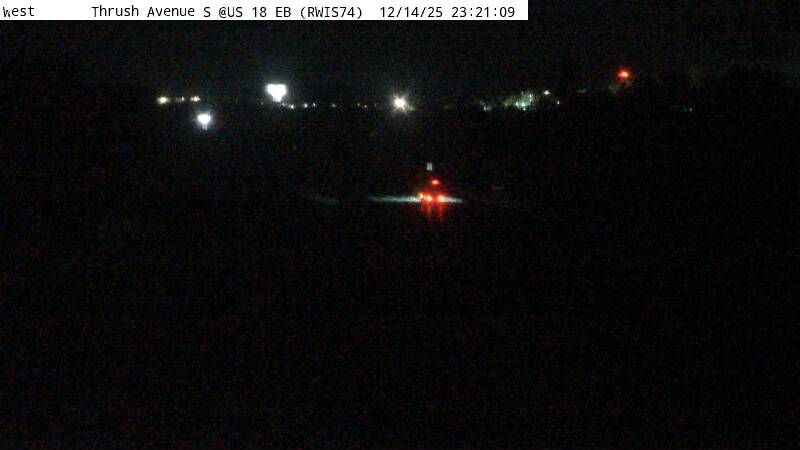 Traffic Cam Portland: R74: East Zoom View