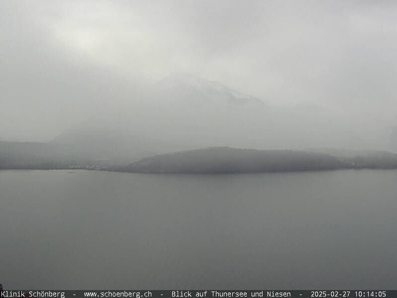 Gunten: Klinik Schönberg - Blick auf Thunersee und Niesen