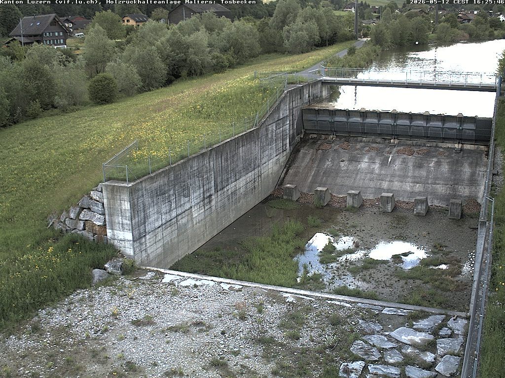 Malters: Tosbecken Holzrückhalt