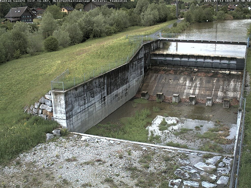 Malters: Tosbecken Holzrückhalt