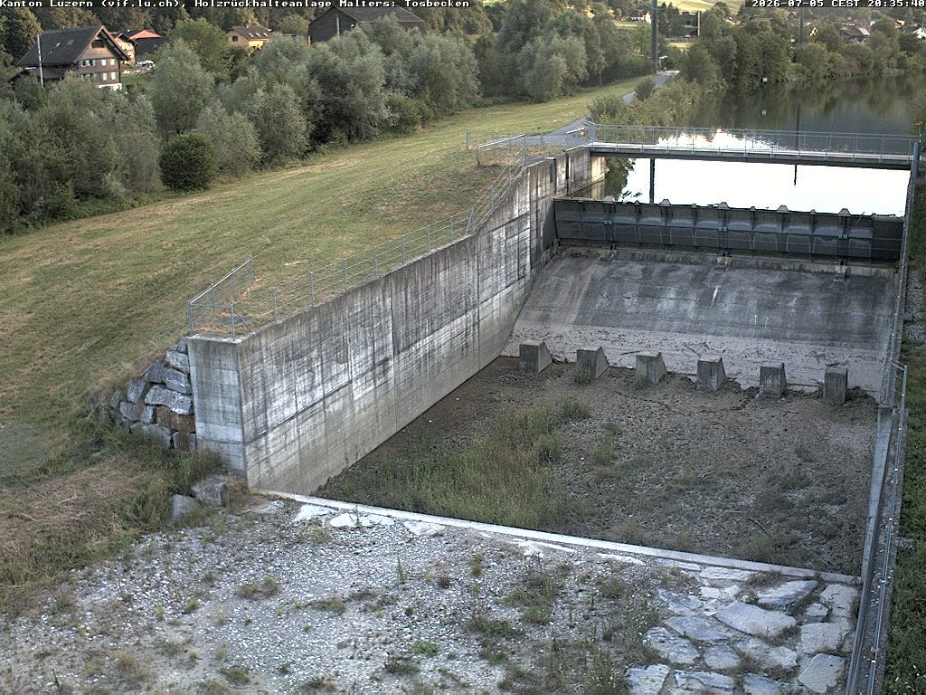Malters: Tosbecken Holzrückhalt