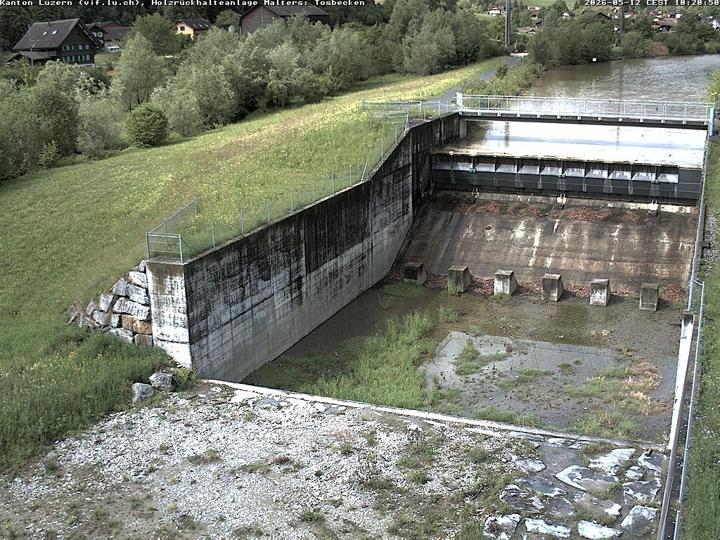 Malters: Tosbecken Holzrückhalt
