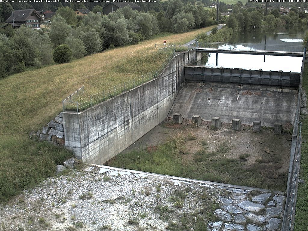 Malters: Tosbecken Holzrückhalt