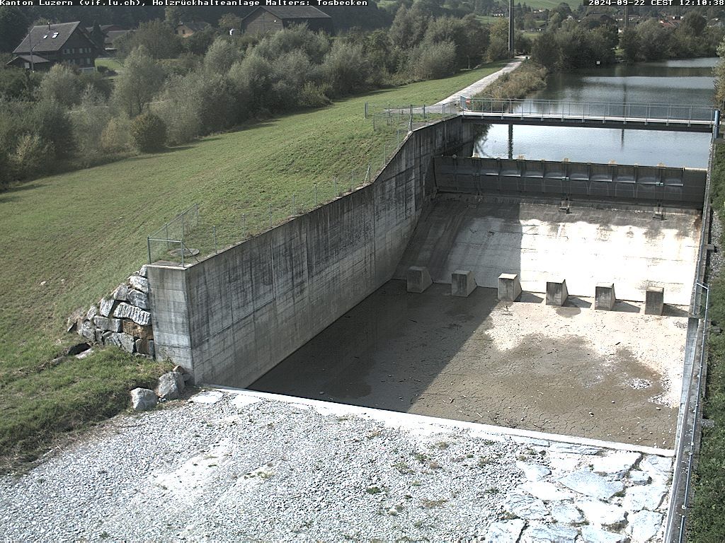 Malters: Tosbecken Holzrückhalt