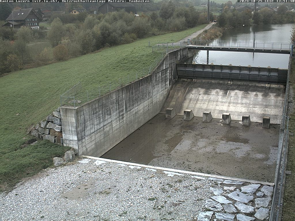 Malters: Tosbecken Holzrückhalt