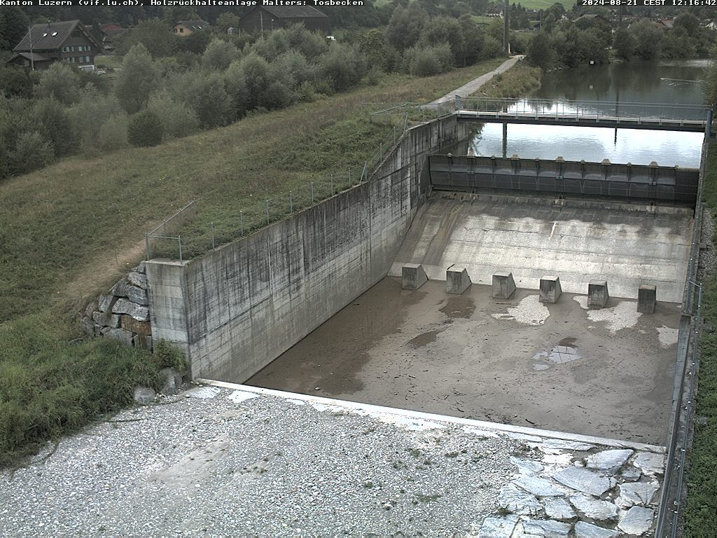 Malters: Tosbecken Holzrückhalt