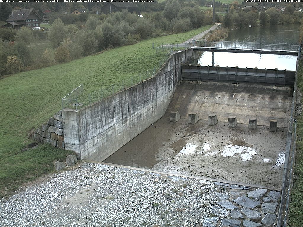 Malters: Tosbecken Holzrückhalt