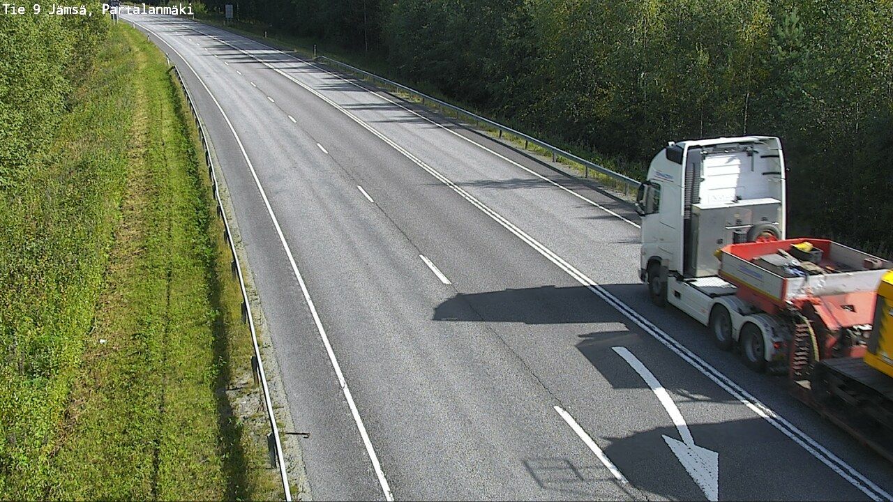 Traffic Cam Jamsa: Tie 9 Jämsä, Partalanmäki - Jyväskylään
