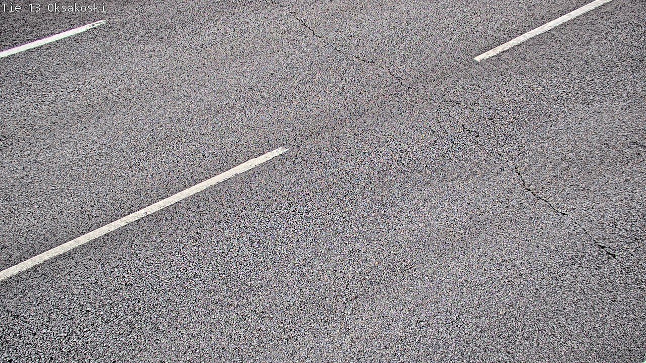 Traffic Cam Perho: Tie13 - Oksakoski - Tienpinta