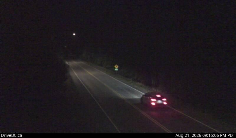 Traffic Cam Halfmoon Bay › South: Hwy 101 at Brooks Rd on the Sunshine Coast, looking south