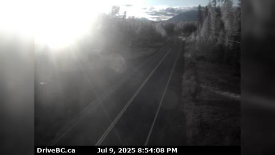 Traffic Cam Rosswood › North: Hwy 113 near - about 44 km north of Terrace, looking north