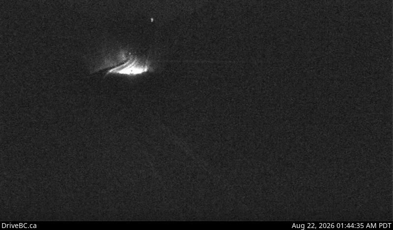 Traffic Cam Squamish › North: Hwy 99, about 24 km north of - looking north