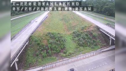 Traffic Cam Bossier City: I-220 at Swan Lake