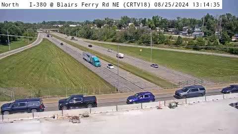 Traffic Cam Hiawatha: CR - I-380 @ Blairs Ferry Rd NE (18)