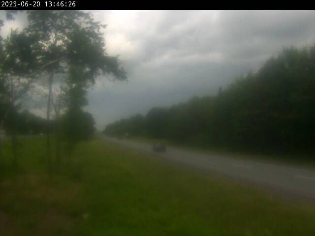 Traffic Cam Waterville › North: I-95 Mile 127 NB (Oakland)