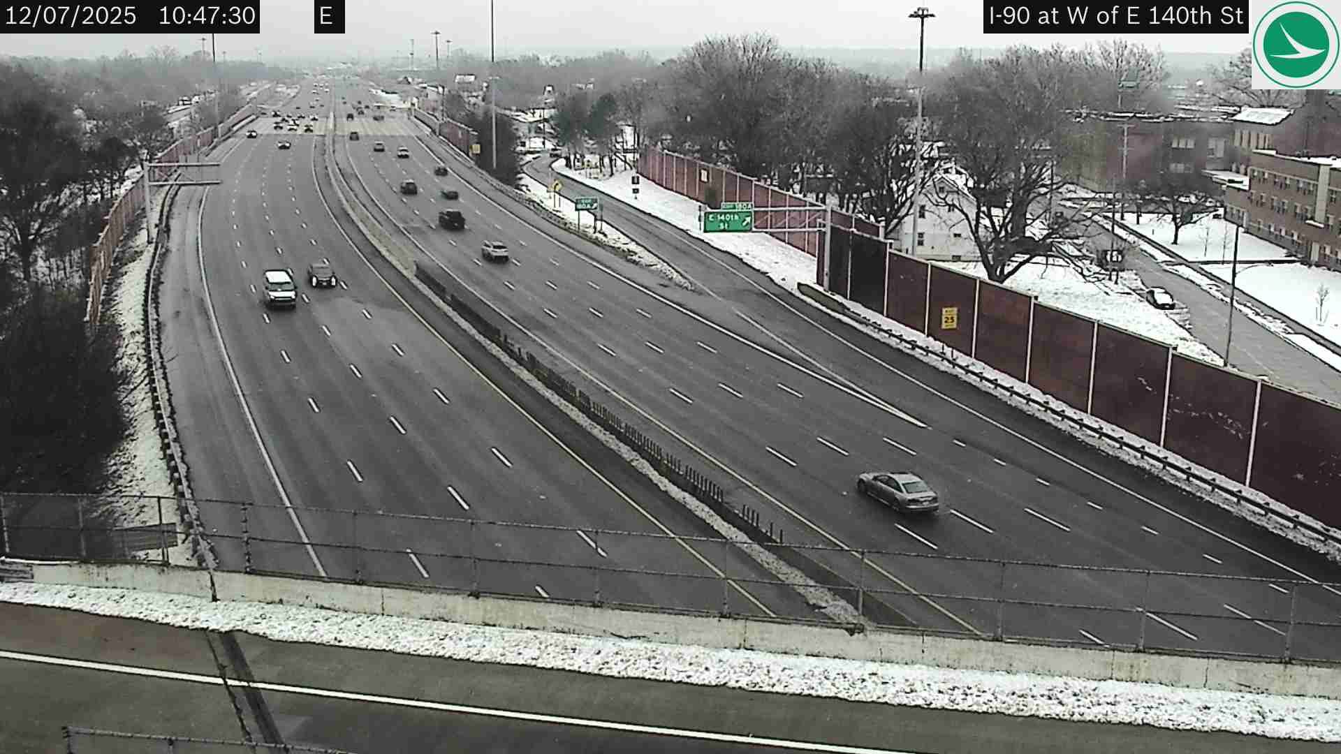 Traffic Cam East Cleveland: I-90 at W of E 140th St